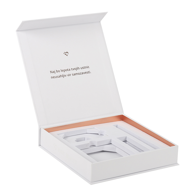 Wholesale large custom logo magnetic gift box magnet closure hard rigid cardboard packaging box luxury clothing paper box