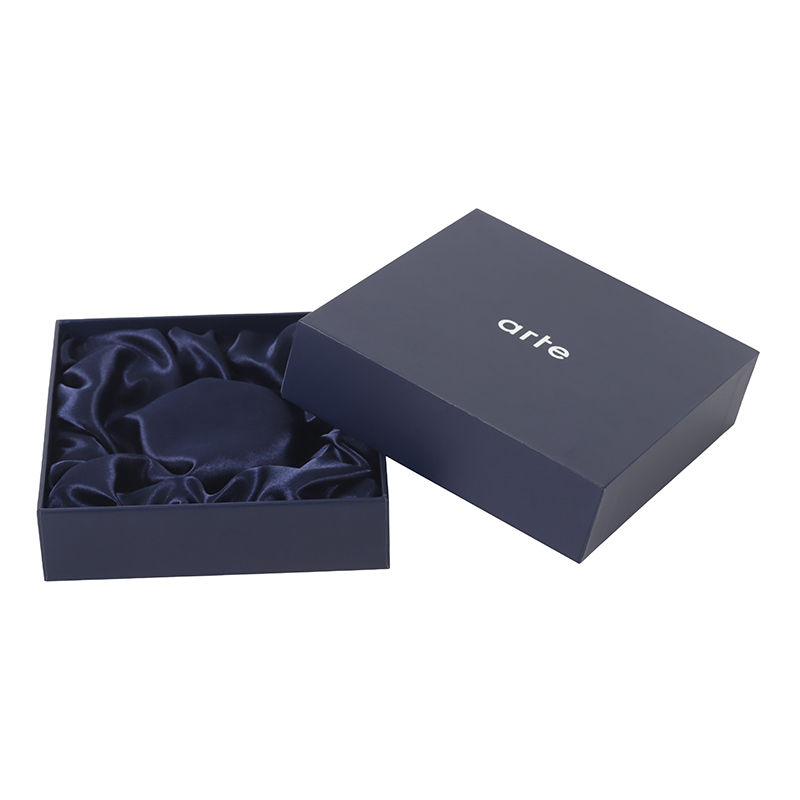 Silver foil stamping paper jewelry packing box luxury necklace box cardboard bracelet box packaging with eva insert
